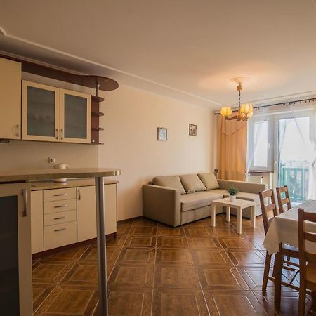 Pionow Rodzinne Apartamenty Urocza 10 Криниця-Морська Екстер'єр фото