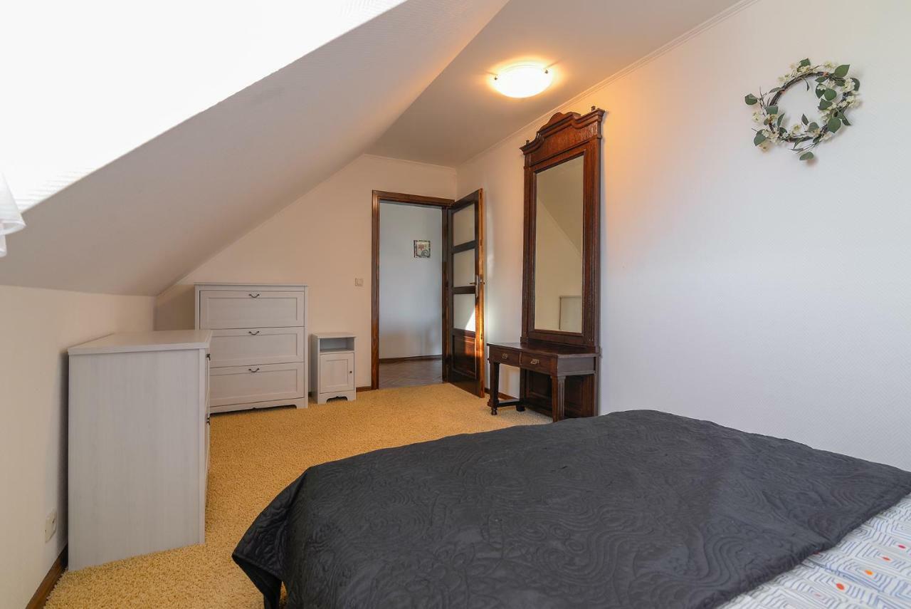 Pionow Rodzinne Apartamenty Urocza 10 Криниця-Морська Екстер'єр фото