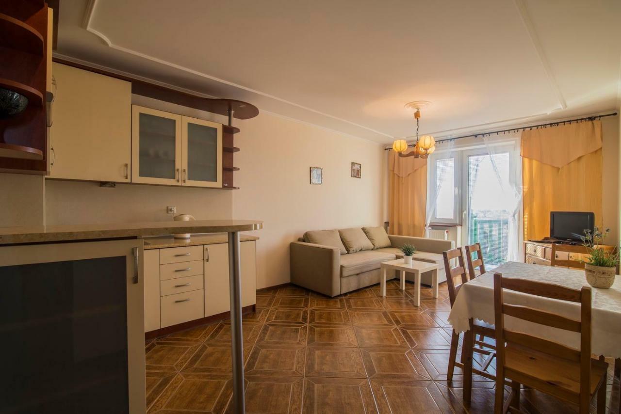 Pionow Rodzinne Apartamenty Urocza 10 Криниця-Морська Екстер'єр фото