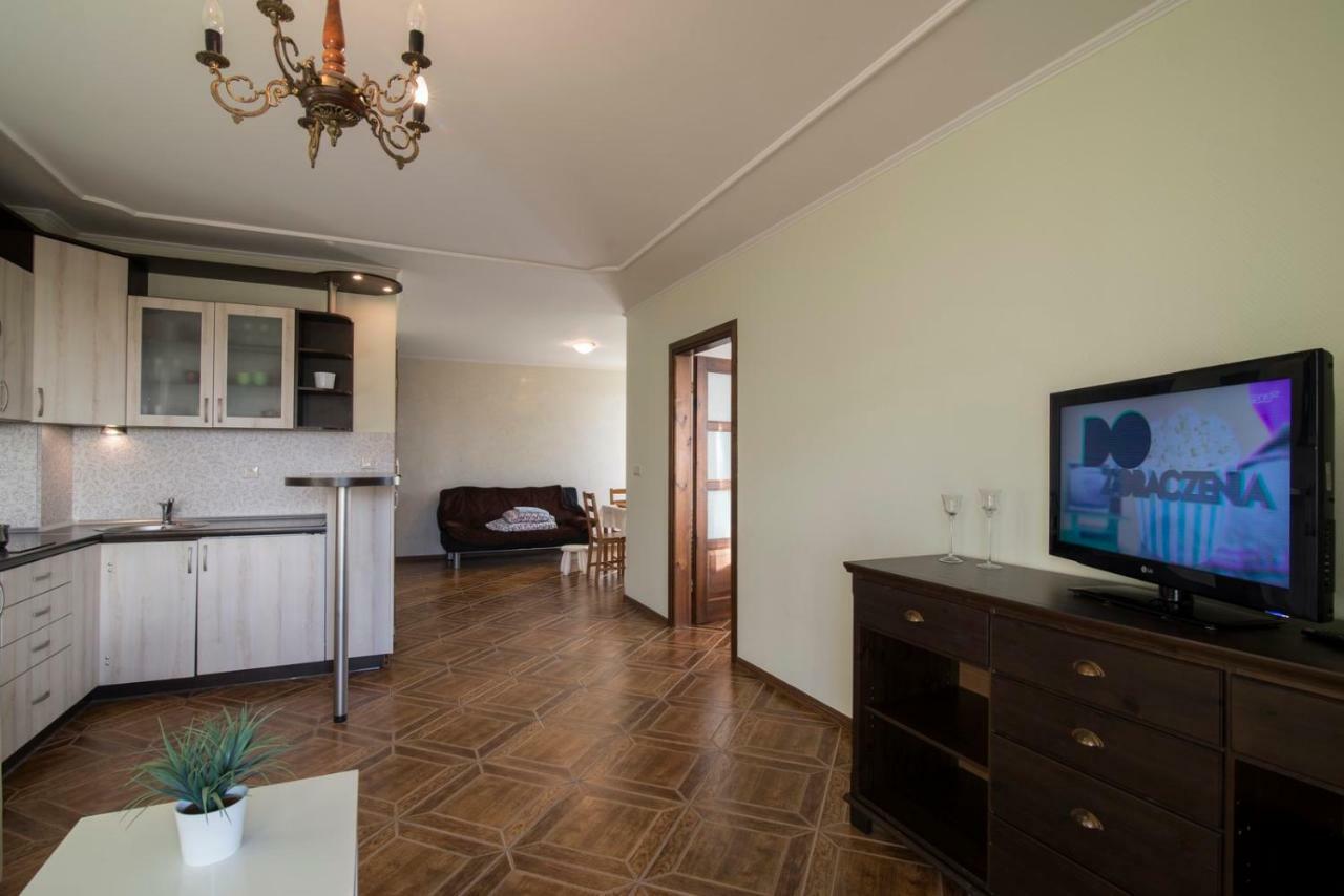 Pionow Rodzinne Apartamenty Urocza 10 Криниця-Морська Екстер'єр фото