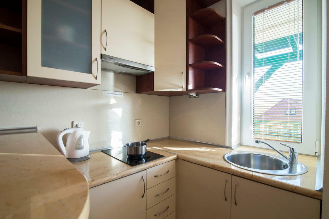 Pionow Rodzinne Apartamenty Urocza 10 Криниця-Морська Екстер'єр фото